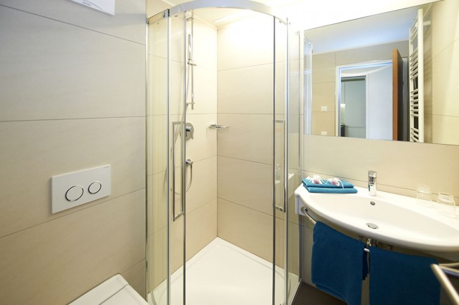 Ferienwohnung mit Badezimmer und WC